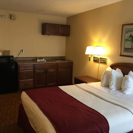 Econo Lodge Inn & Suites Radford-Blacksburg Area Exteriör bild