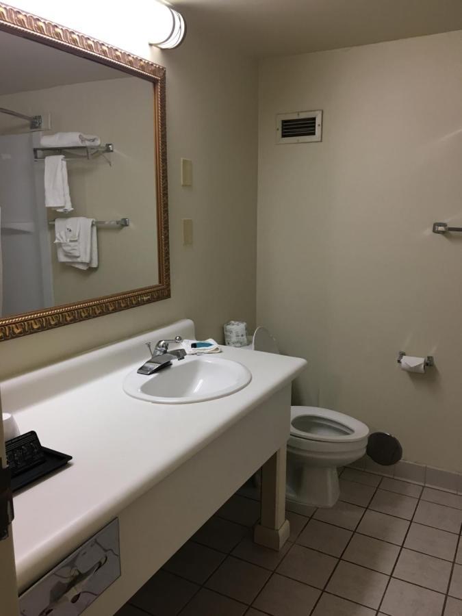 Econo Lodge Inn & Suites Radford-Blacksburg Area Exteriör bild